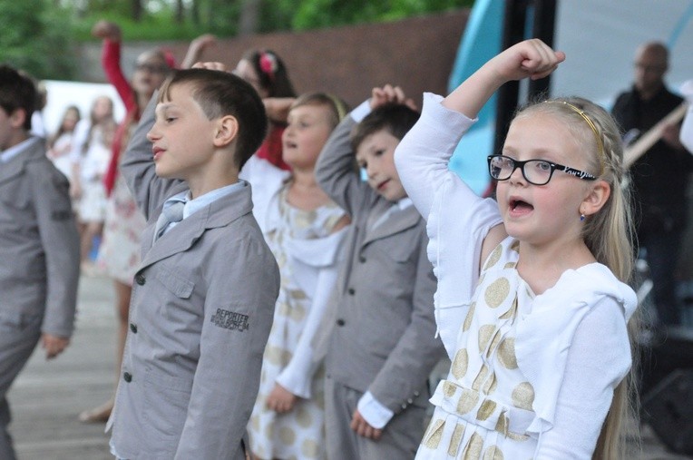 Jubileuszowy koncert Promyczków Dobra