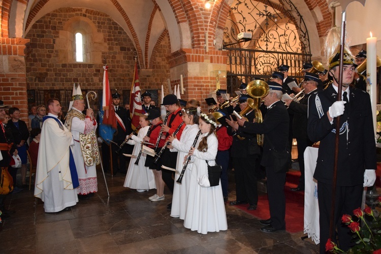 Powitanie ikony MB Częstochowskiej w Tumie