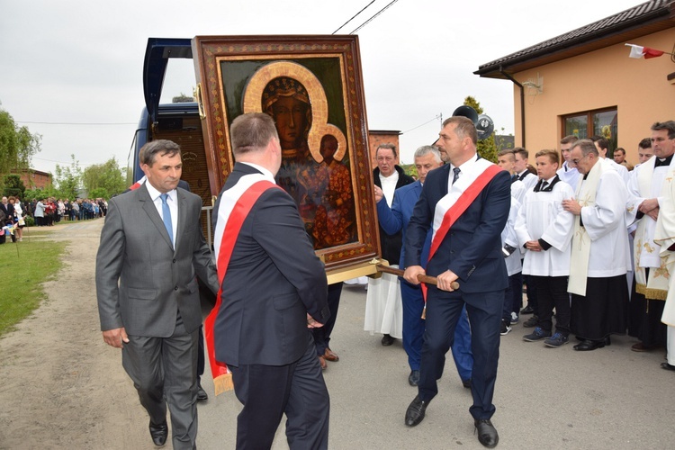 Powitanie ikony MB Częstochowskiej w Tumie