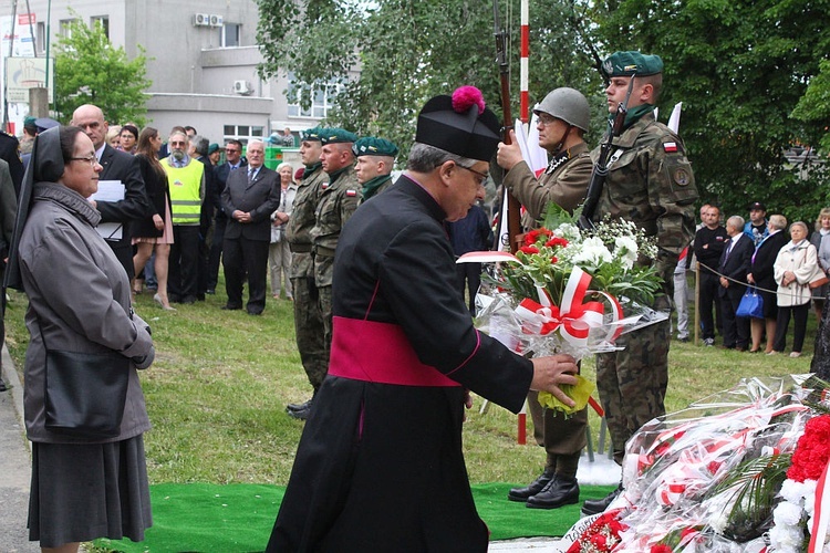 Pomnik Żołnierzy Wyklętych w Dzierżoniowie