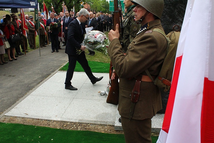 Pomnik Żołnierzy Wyklętych w Dzierżoniowie