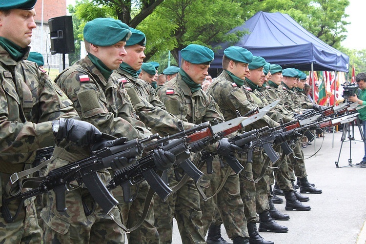 Pomnik Żołnierzy Wyklętych w Dzierżoniowie