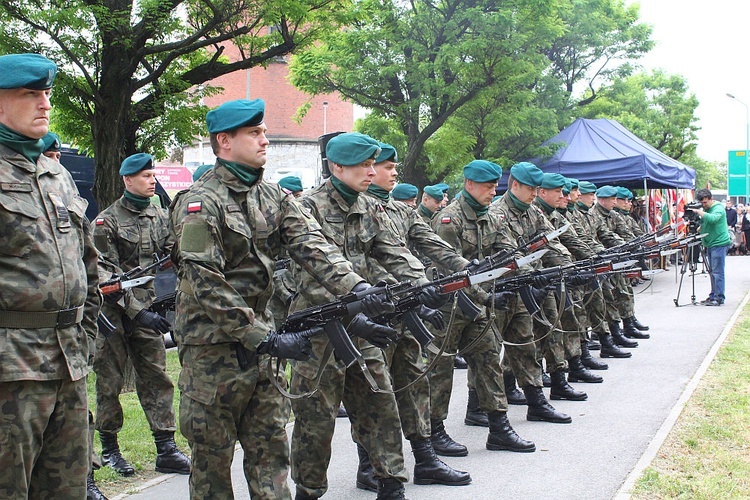 Pomnik Żołnierzy Wyklętych w Dzierżoniowie