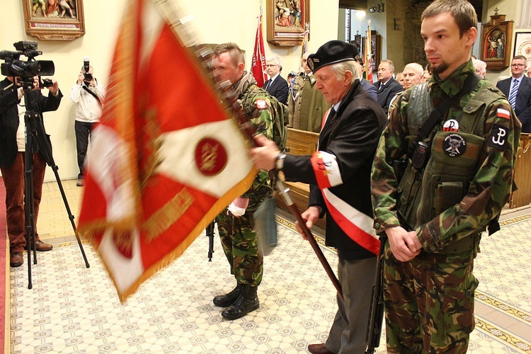 Pomnik Żołnierzy Wyklętych w Dzierżoniowie