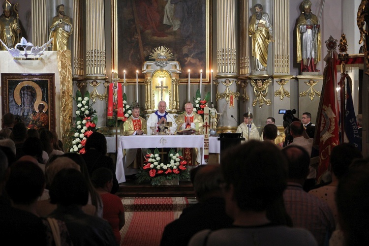 Powitanie ikony MB Częstochowskiej w Piątku