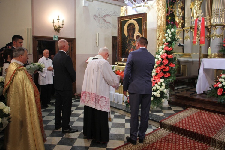 Powitanie ikony MB Częstochowskiej w Piątku