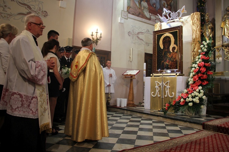 Powitanie ikony MB Częstochowskiej w Piątku