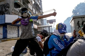 Wenezuela na kolanach błaga o pokój
