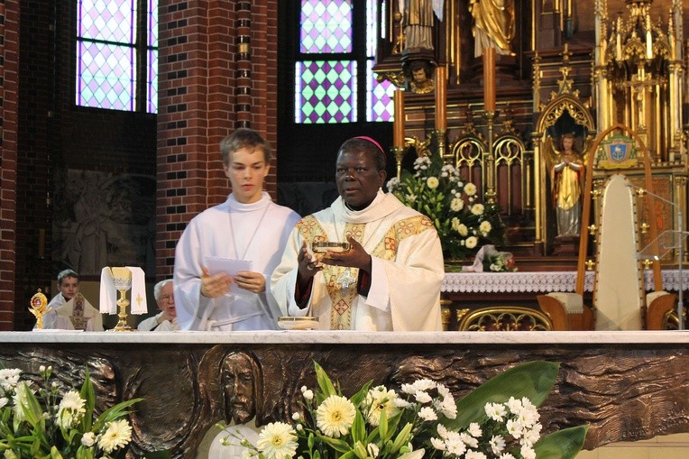 Biskup z Togo w gliwickiej katedrze (cz. 1)