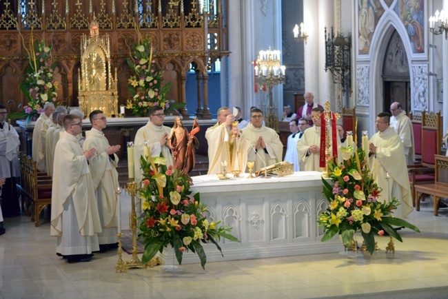 Liturgia święceń kapłańskich w radomskiej katedrze