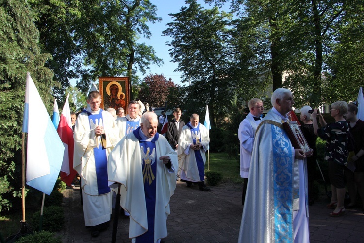 Powitanie ikony MB Częstochowskiej w Bielawach