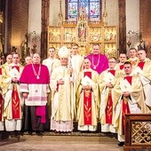 Abp Górzyński w homilii przypomniał, że księża w swoim posługiwaniu nie szukają własnej korzyści, ale chwały dla Chrystusa.