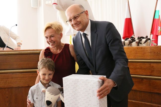 Daniel Jaskulski laureat w najmłodszej kategorii wiekowej odebrał nagrodę od prezydenta Lublina