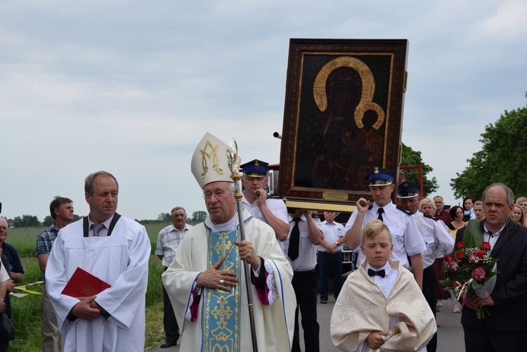 Powitanie ikony MB Częstochowskiej w Mąkolicach