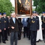 Powitanie ikony MB Częstochowskiej w parafii św. Maksymiliana w Głownie