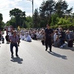 Powitanie ikony MB Częstochowskiej w parafii św. Maksymiliana w Głownie