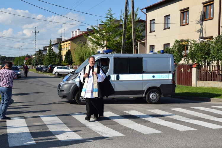 Powitanie ikony MB Częstochowskiej w parafii św. Maksymiliana w Głownie