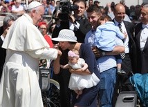 Papież: Rodziny nie są muzeum, ale skarbem