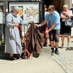 Odsłonięcie urszulańskiego krasnala 