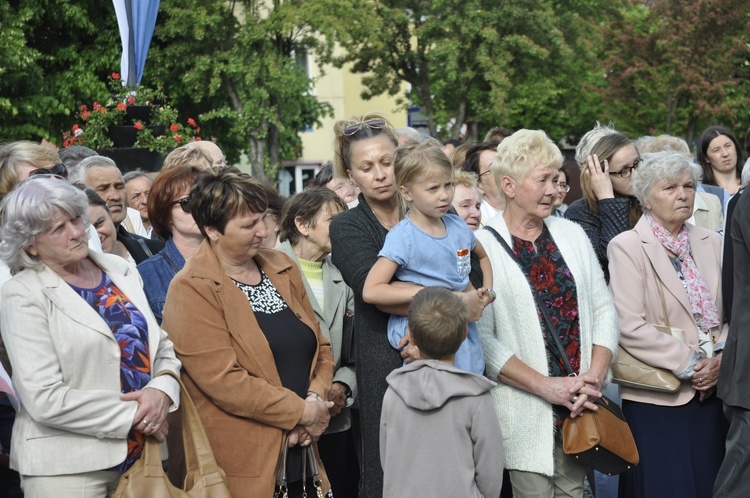 Powitanie ikony MB Częstochowskiej w parafii św. Jakuba w Głownie