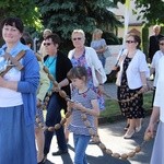 Powitanie ikony MB Częstochowskiej w parafii św. Barbary w Głownie