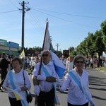 Powitanie ikony MB Częstochowskiej w parafii św. Barbary w Głownie