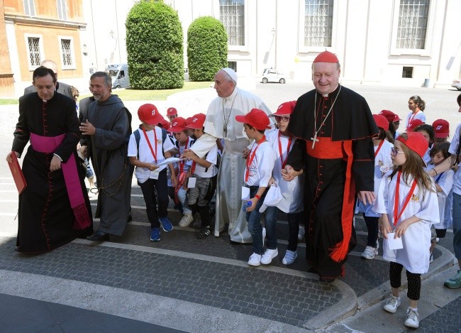 Papież spotkał się z dziećmi z terenów zniszczonych w trzęsieniach ziemi