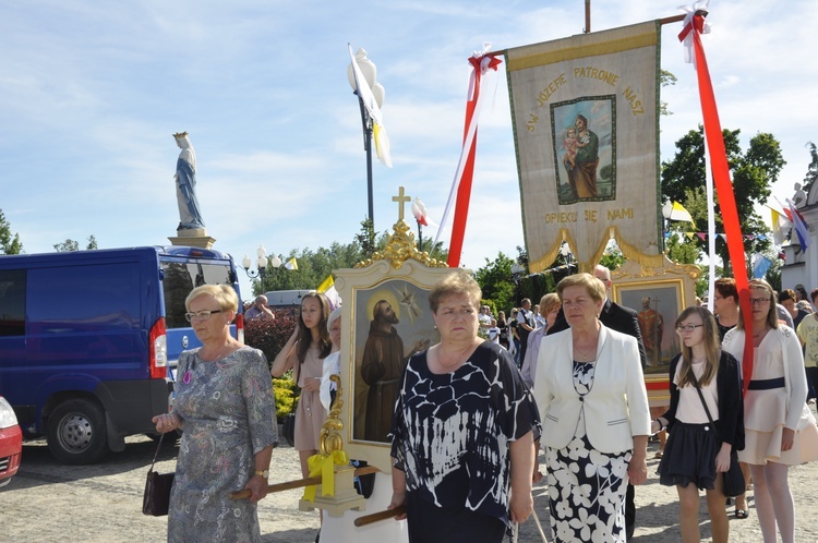 Powitanie ikony MB Częstochowskiej w Dmosinie