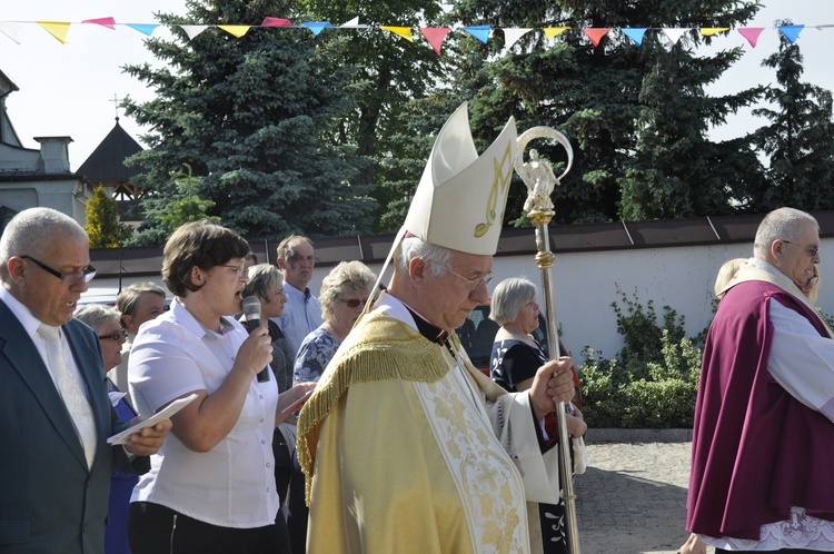 Powitanie ikony MB Częstochowskiej w Dmosinie