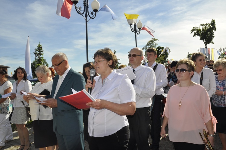 Powitanie ikony MB Częstochowskiej w Dmosinie