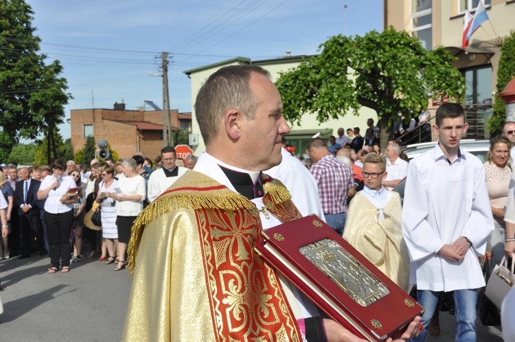 Powitanie ikony MB Częstochowskiej w Dmosinie