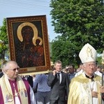 Powitanie ikony MB Częstochowskiej w Dmosinie