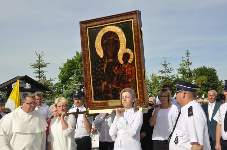 Powitanie ikony MB Częstochowskiej w Dmosinie