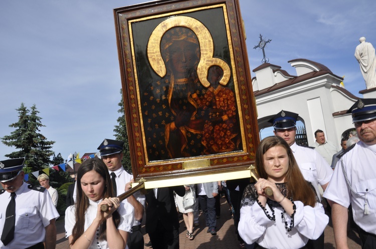 Powitanie ikony MB Częstochowskiej w Dmosinie