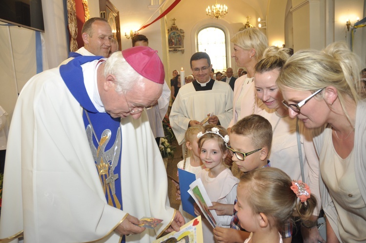 Powitanie ikony MB Częstochowskiej w Dmosinie