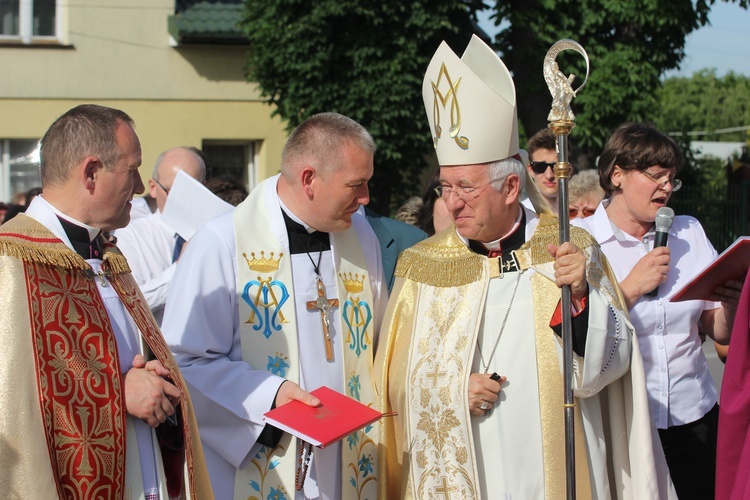 Powitanie ikony MB Częstochowskiej w Dmosinie