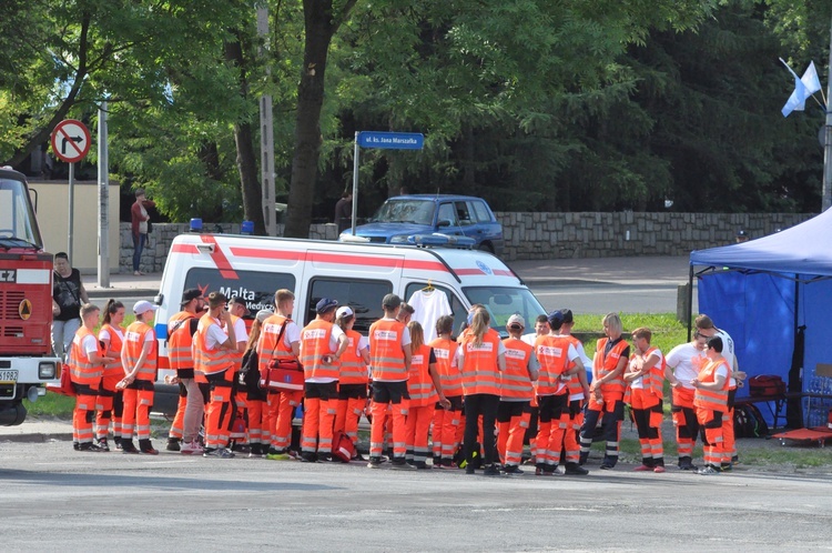 Przygotowania i próby