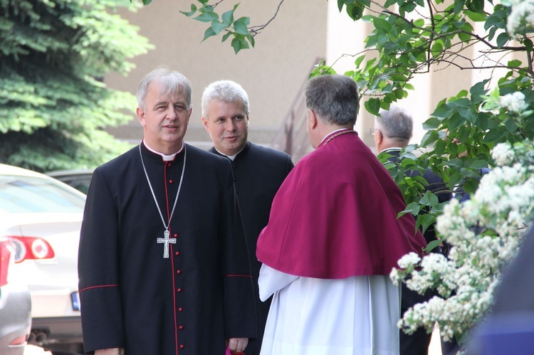 Do sanktuarium przybyli biskupi