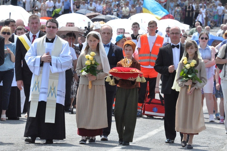 Nałożenie korony