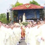 Zakończenie Mszy św. i procesja do sanktuarium