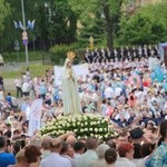 Zakończenie Mszy św. i procesja do sanktuarium