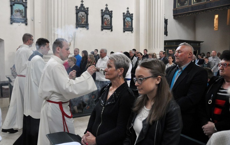 Poświęcenie kościoła i ołtarza w Skrzatuszu