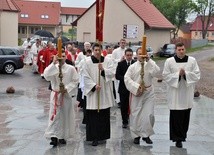 Poświęcenie kościoła i ołtarza w Skrzatuszu