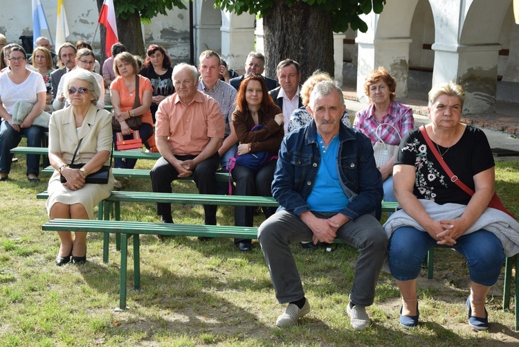 Obchody 250. rocznicy koronacji cudownego obrazu Matki Bożej w Miedniewicach