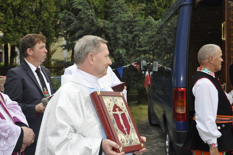 Powitanie ikony MB Częstochowskiej w Domaniewicach