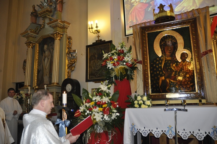 Powitanie ikony MB Częstochowskiej w Domaniewicach