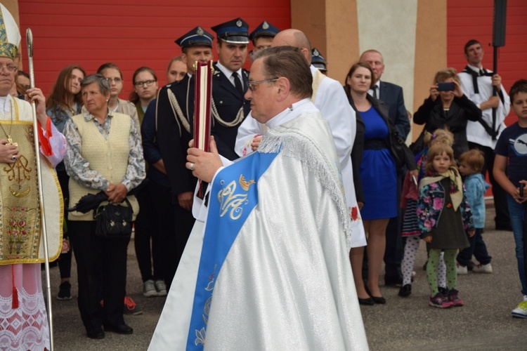 Powitanie ikony MB Częstochowskiej w Zdunach