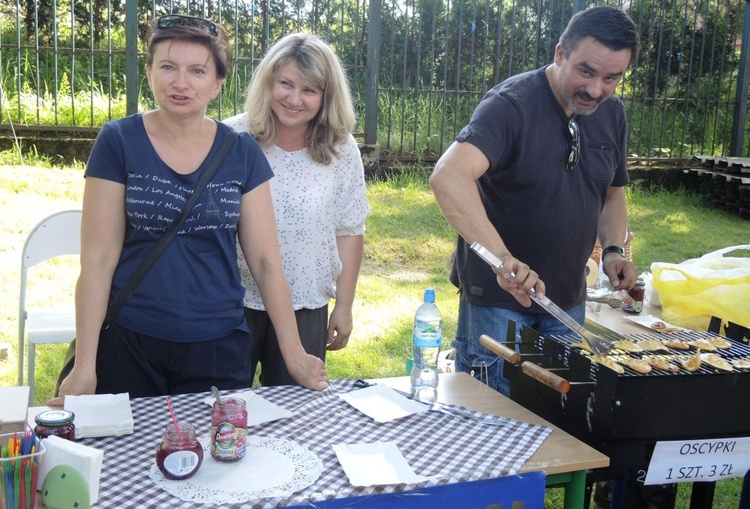 Szkolno-Parafialny Festyn "u Sióstr"