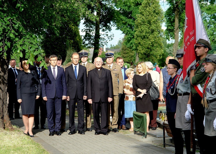 Prezydent RP przy grobie powstańców śląskich w Gliwicach