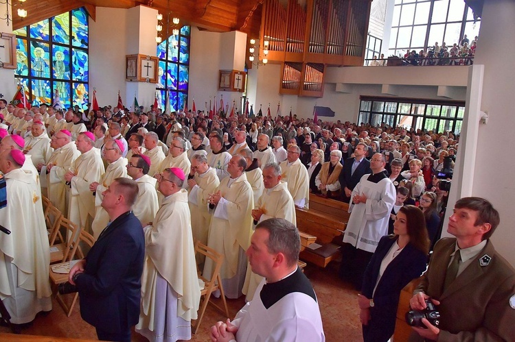 Episkopat Polski w kościele św. Krzyża w Zakopanem